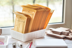 Envelopes/Packaging