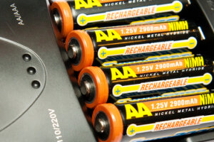 Batteries (rechargable)